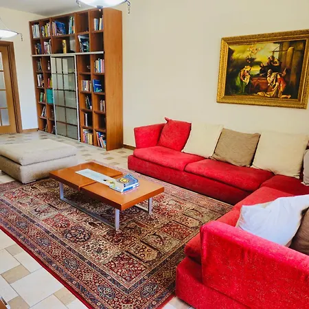 Spacious 3Br Apartment For 8 With 2 Balconies Apartmán Tirana